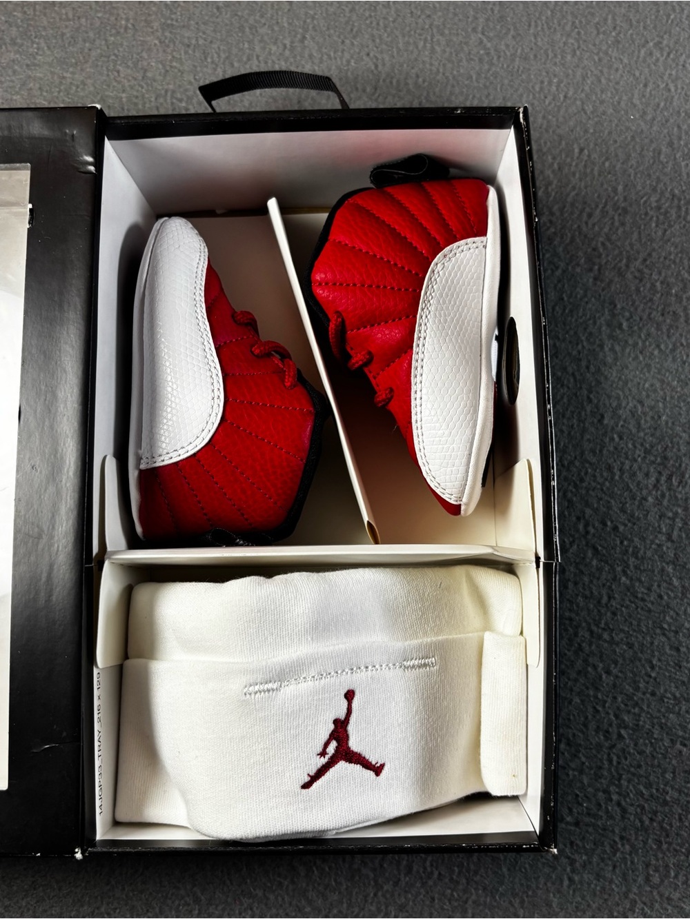 Nike Air Jordan Retro 12 Gift Pack, White/Red Crib Shoes Size 2C - Picture 2 of 9
